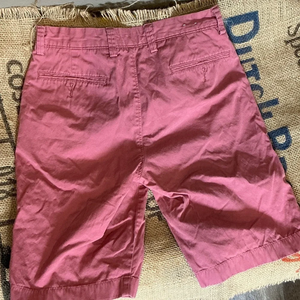 J. Crew Men's Red Flat Front Shorts Size 29w 10in inseam